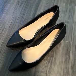 Black leather Aldo dress shoes